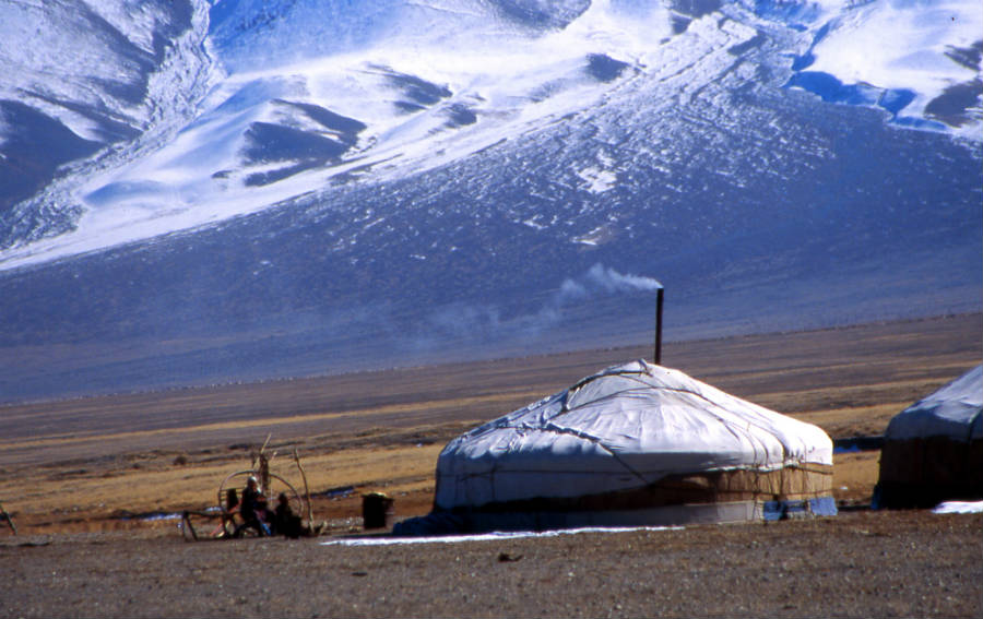 Altair_Mongolia_1_900x567