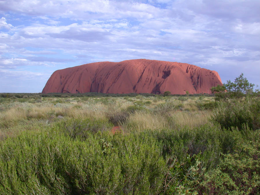 Ayers_Rock_Australia_900x645