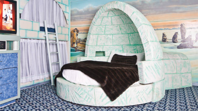 edmonton_fantasyland_iglu_room