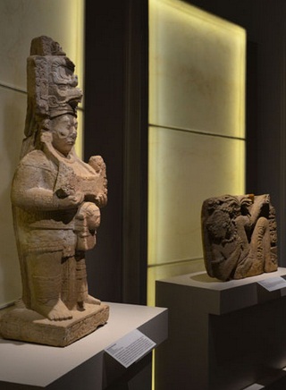 esculturas mayas